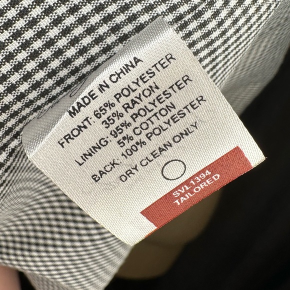 EUC—Men’s Vest - Picture 5 of 8